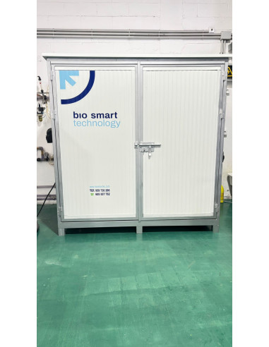 Nanoburbujas filtración de agua en contenedor